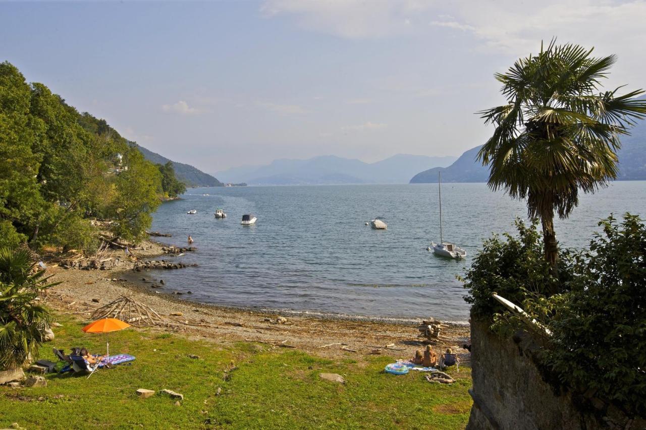 Bella Casa Alla Spiaggia Tronzano Lago Maggiore Buitenkant foto