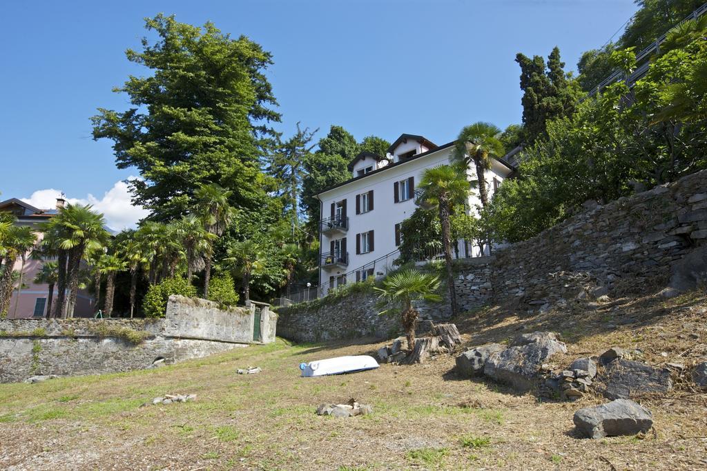 Bella Casa Alla Spiaggia Tronzano Lago Maggiore Buitenkant foto